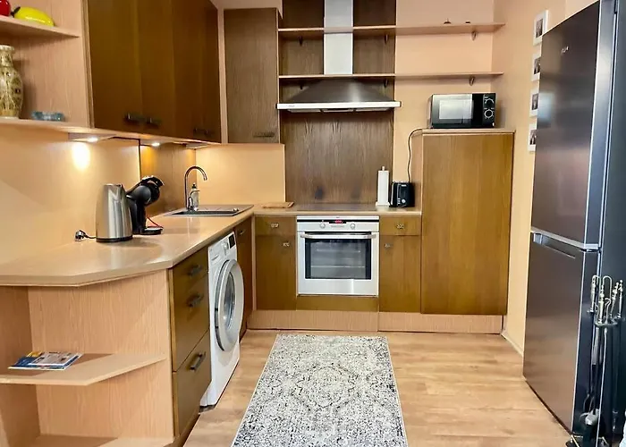 Lovely And Quiet In Kristiine. Free Parking. Tallinn