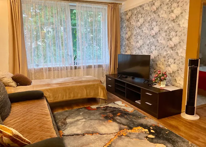 Lovely And Quiet In Kristiine. Free Parking.